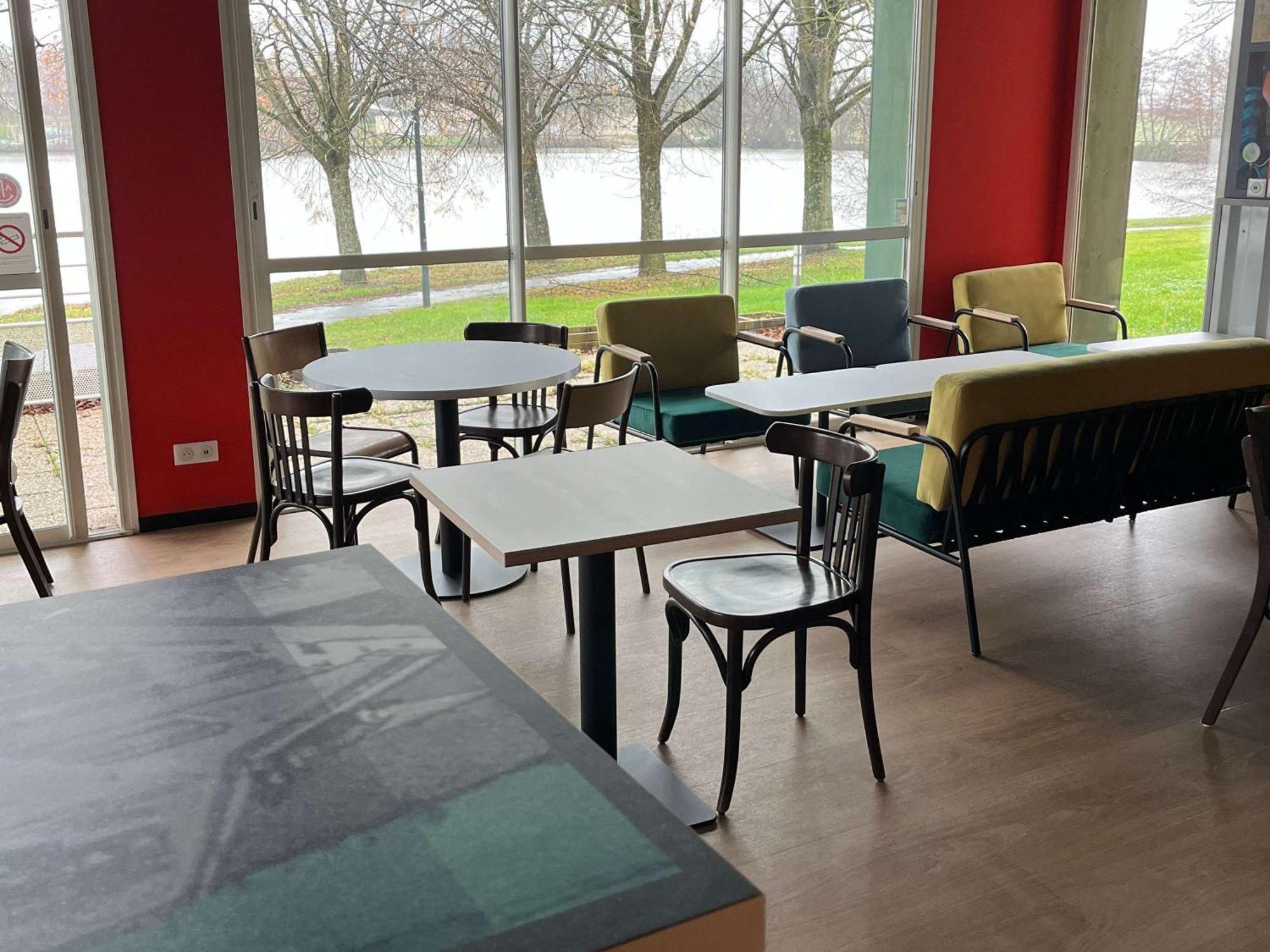 Отель Ibis Styles Bourbon Lancy Экстерьер фото