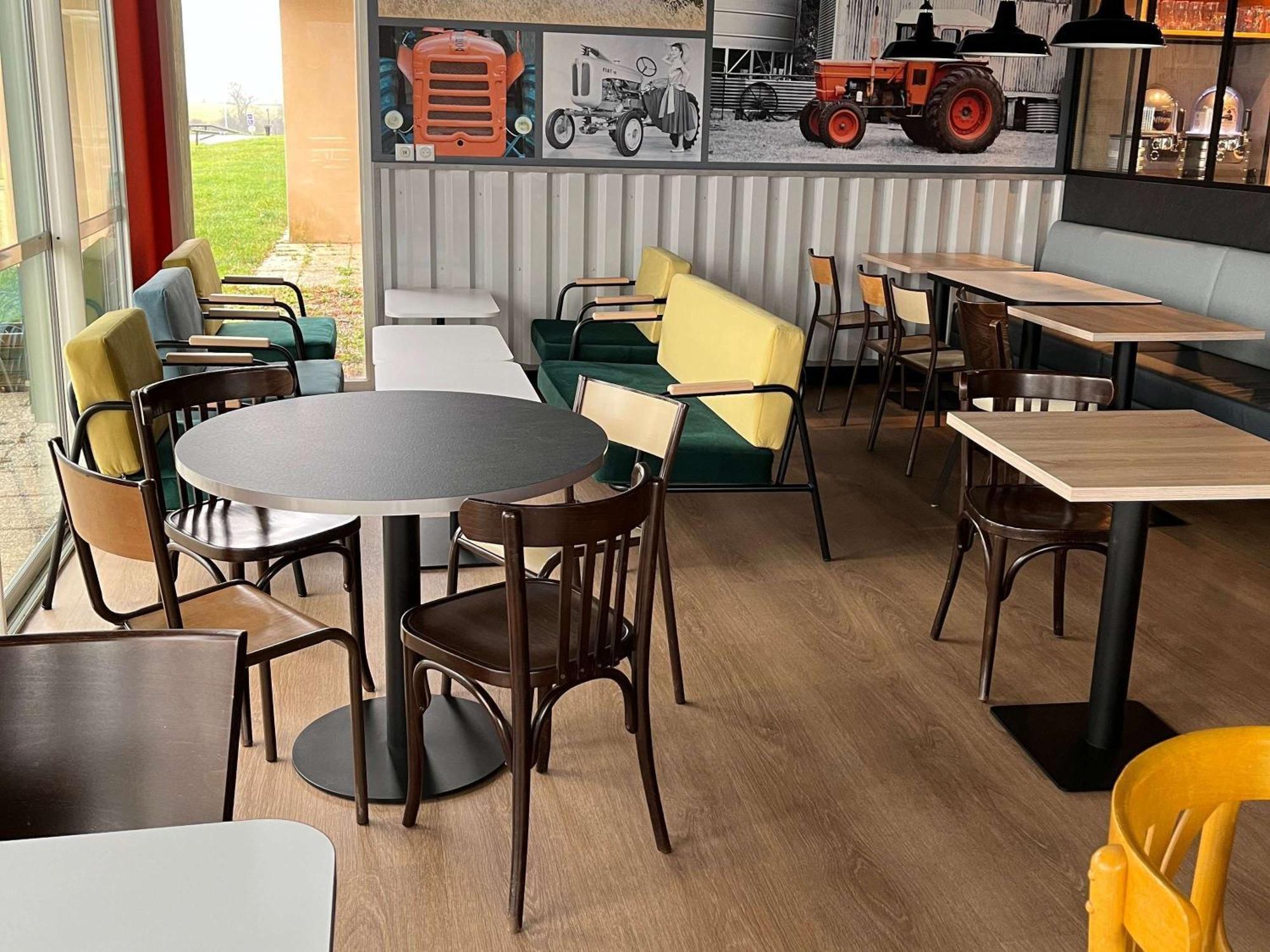 Отель Ibis Styles Bourbon Lancy Экстерьер фото