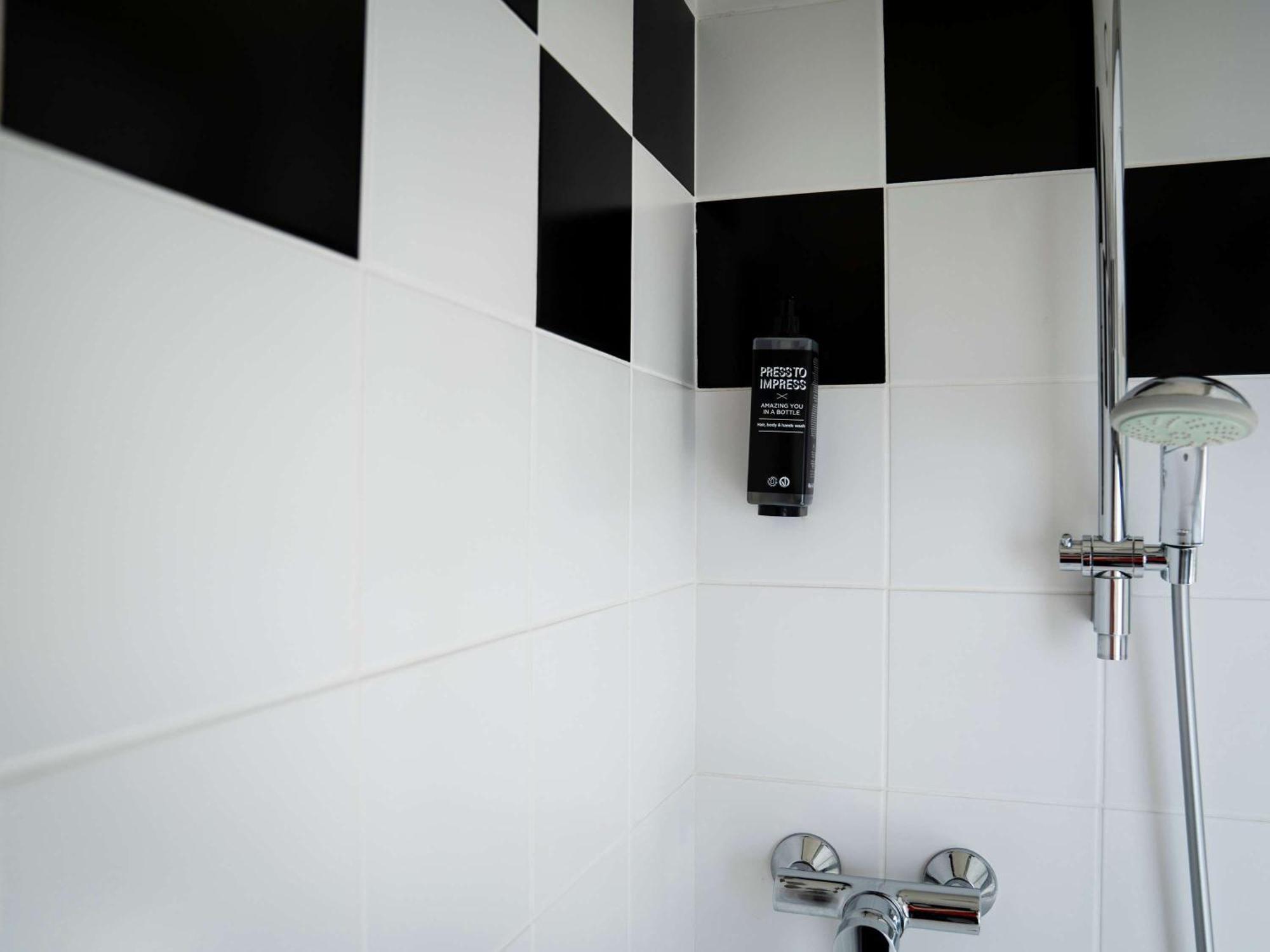 Отель Ibis Styles Bourbon Lancy Экстерьер фото