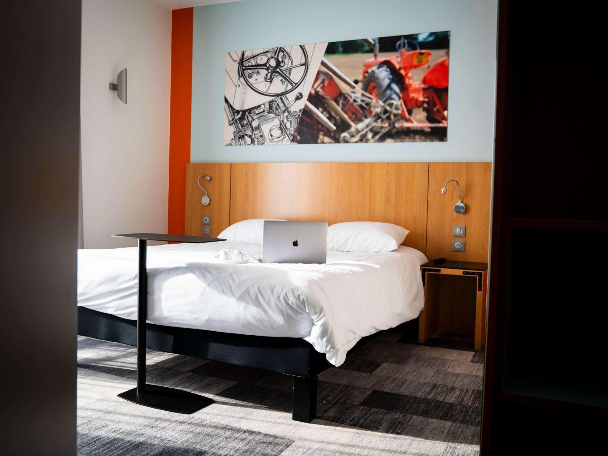 Отель Ibis Styles Bourbon Lancy Экстерьер фото